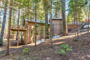 Property grounds - Yosemite Rendezvous (Fish Camp)