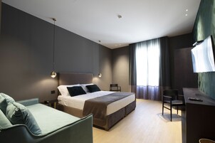 Tripla Deluxe | Minibar, una cassaforte in camera, tende oscuranti, insonorizzazione