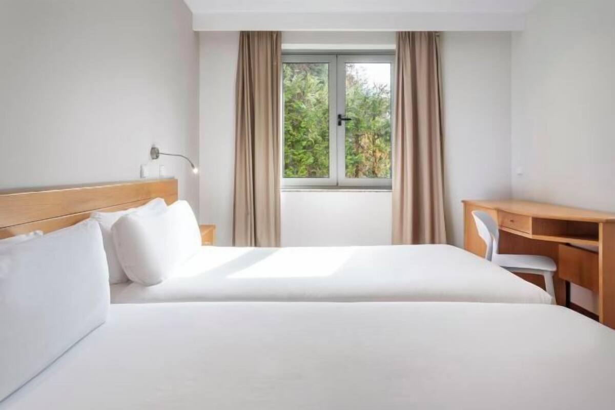 1 bedroom, in-room safe, desk, free WiFi