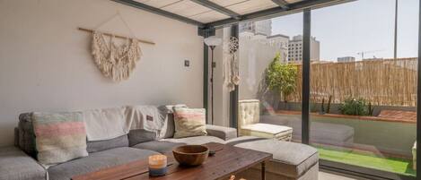 Fernseher, Stereoanlage