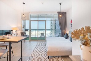 1 Schlafzimmer, Schreibtisch, Bügeleisen/Bügelbrett, Reisekinderbett