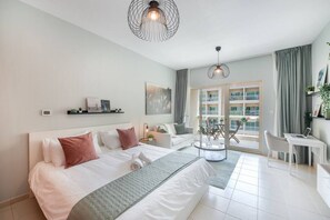 1 bedroom, desk, iron/ironing board, travel cot - Greens Thayaal 3 313 B  · Central studio in The Greens 10min to MetroStation (The Greens)