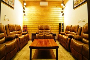 Interior - My Privilege, Pathankot - Punjab (Dhar Kalan)