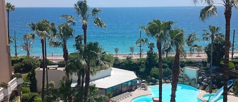 室外泳池