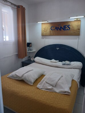 2 Schlafzimmer, Bügeleisen/Bügelbrett, Bettwäsche