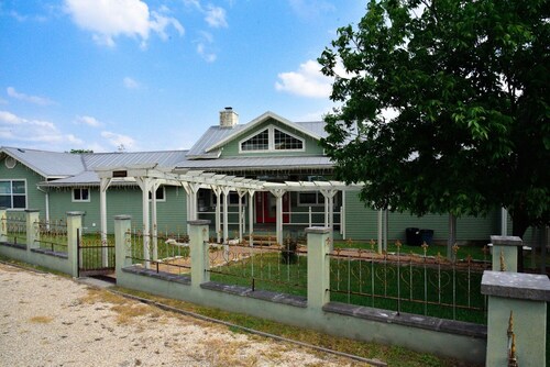 Large home, perfect for family reunions