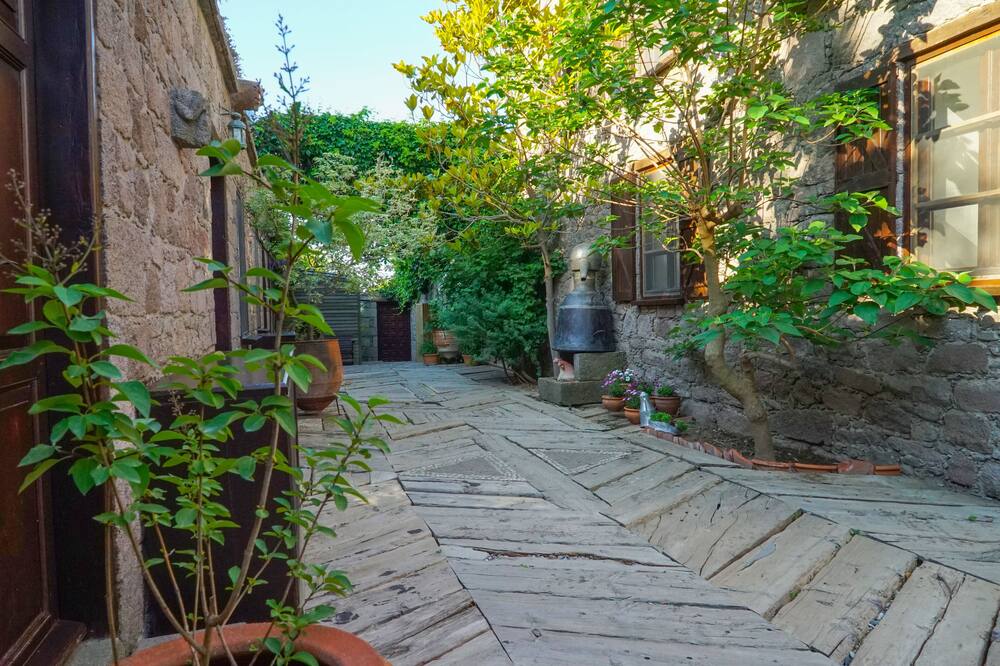 BİBER EVİ
