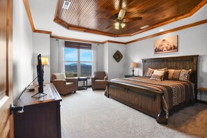 4 Schlafzimmer, Bügeleisen/Bügelbrett, WLAN, Bettwäsche