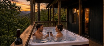 Ski Slope Views Hot Tub & Best Resort Spot!