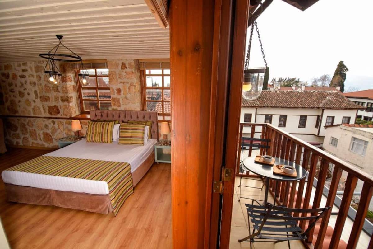Studio, 1 kamar tidur, Bebas Asap Rokok, pemandangan kota | Meja kerja, setrika/meja setrika, Wi-Fi gratis, dan seprai linen