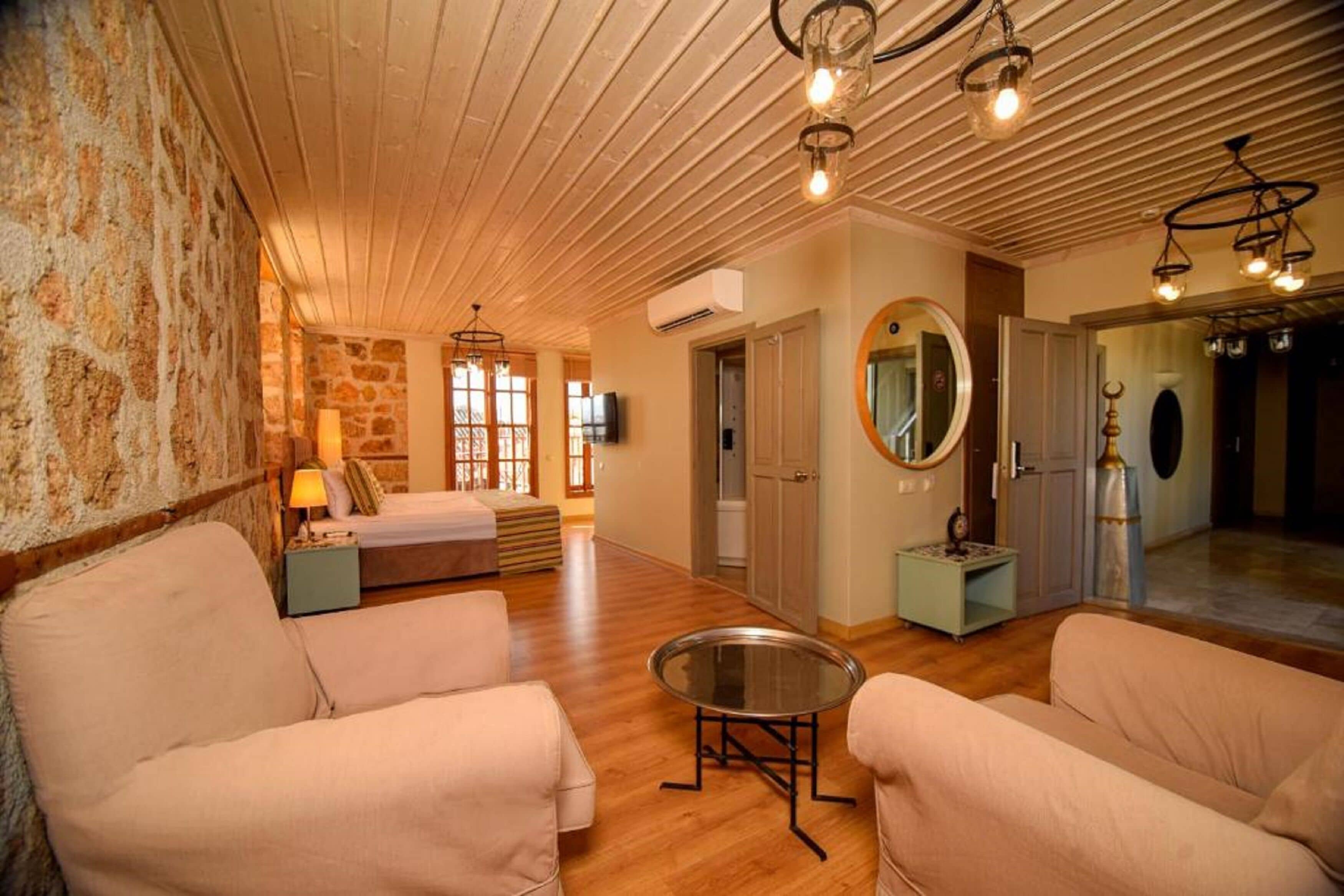 Studio | Schreibtisch, Bügeleisen/Bügelbrett, kostenloses WLAN, Bettwäsche