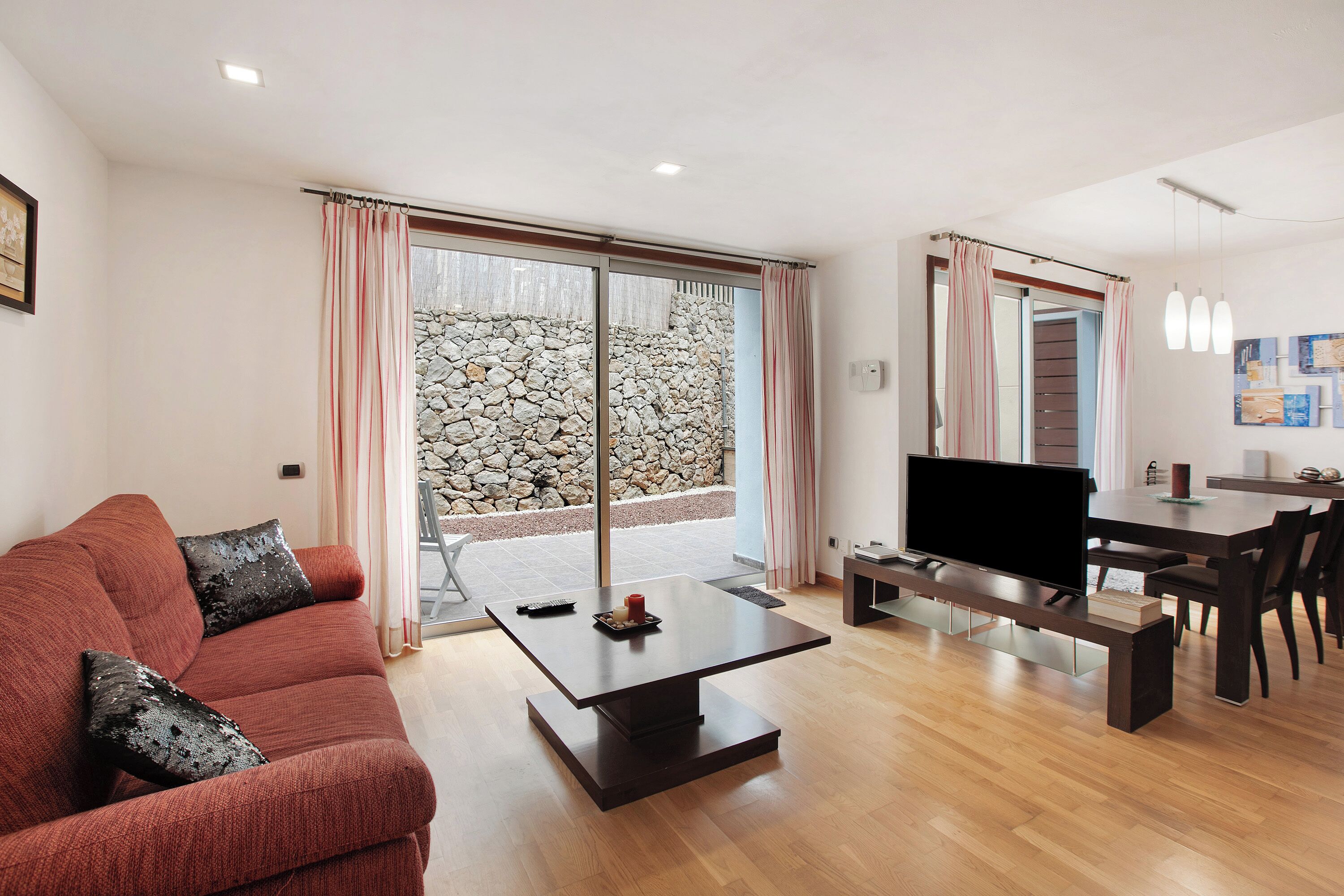 テレビ、ステレオ