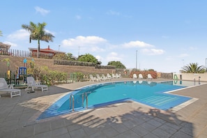 Pool - Vacation Home 'La Quinta Adosado' with Sea View, Shared Pool & Wi-Fi (Santa Ursula)