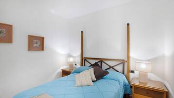 3 間睡房、熨斗/熨衫板、免費 Wi-Fi、床單