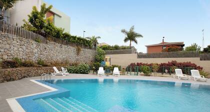 Ferienhaus 'La Quinta Adosado' mit Meerblick, Gemeinschaftspool und WLAN