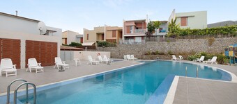 Maison de vacances 'La Quinta Adosado' avec vue sur mer, piscine partagée et Wi-Fi.