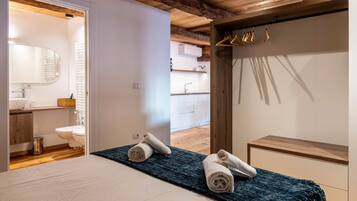 1 bedroom, desk, iron/ironing board, free WiFi