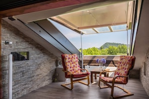 Interior - Apartment 'Residence Gigi Complex' with Lake View, Terrace & Wi-Fi (Manerba del Garda)