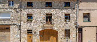 Apartment 'El Clos 1' with Mountain Views, Private Terrace and Wi-Fi