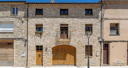 Apartment 'El Clos 1' with Mountain Views, Private Terrace and Wi-Fi