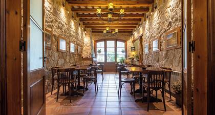 Apartment 'El Clos 1' with Mountain View, Private Terrace and Wi-Fi