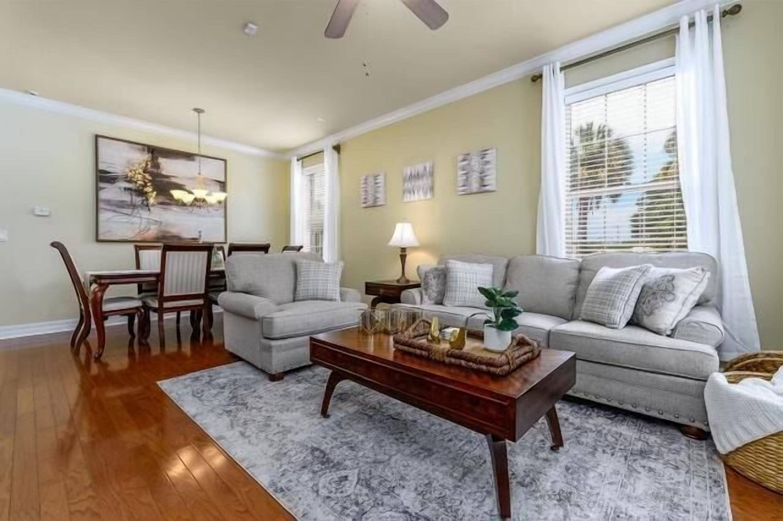 Charming Family Retreat: Cozy Traditional Home in the Heart of South Tampa!