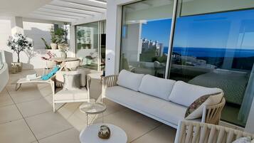 TV, streaming services