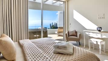 3 chambres, fer et planche à repasser, Wi-Fi gratuit, draps fournis