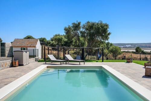 Holiday Home 'Casa Andrea' with Mountain Views, Shared Pool & Wi-Fi