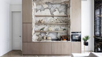 Louvre II | Eget pentry | Stort kylskÄp, mikrovÄgsugn, spishÀll och diskmaskin