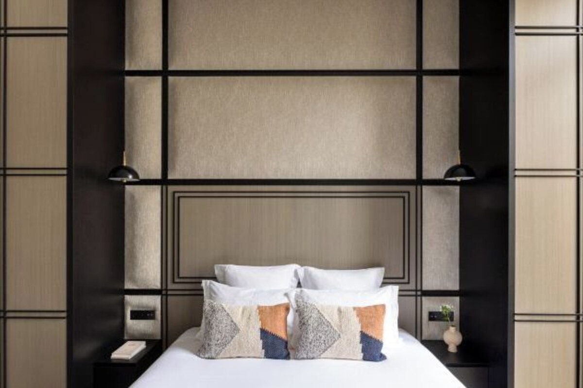 Premium bedding, pillow-top beds, in-room safe, laptop workspace