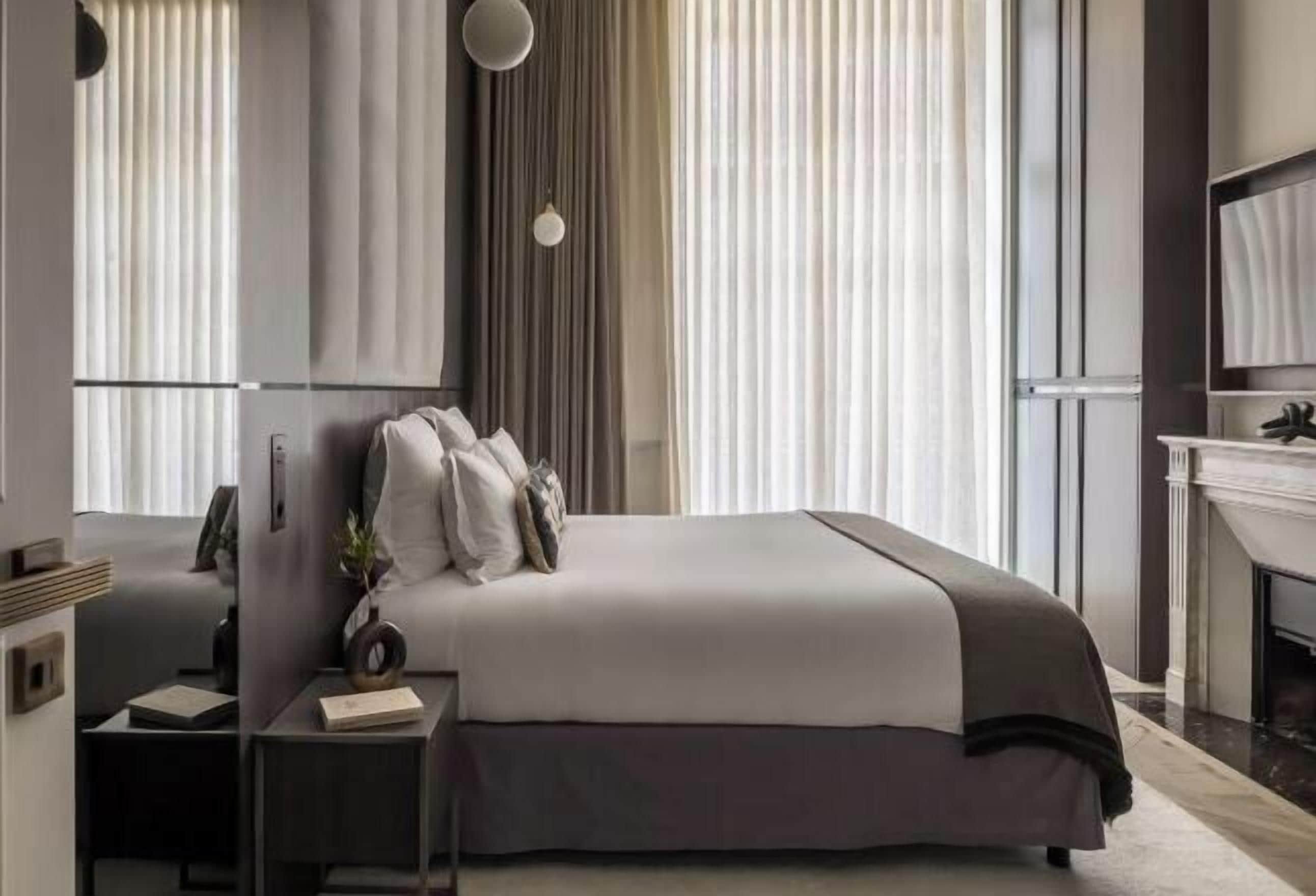 Premium bedding, pillow-top beds, in-room safe, individually decorated