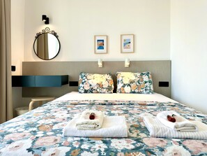Superior Double Room | Free WiFi, bed sheets - Be Bold Hostel (Antalya)