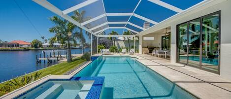 Piscine extérieure, piscine chauffée