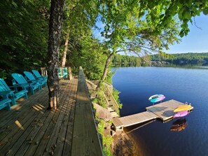 Property grounds - Rustic-Luxury Waterfront Cottage Getaway on Kennisis Lake Stunning Elevated View (Haliburton)