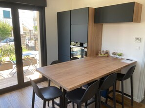 Dining - Villa in Le Pradet, renovated and beaches on foot! (Le Pradet)