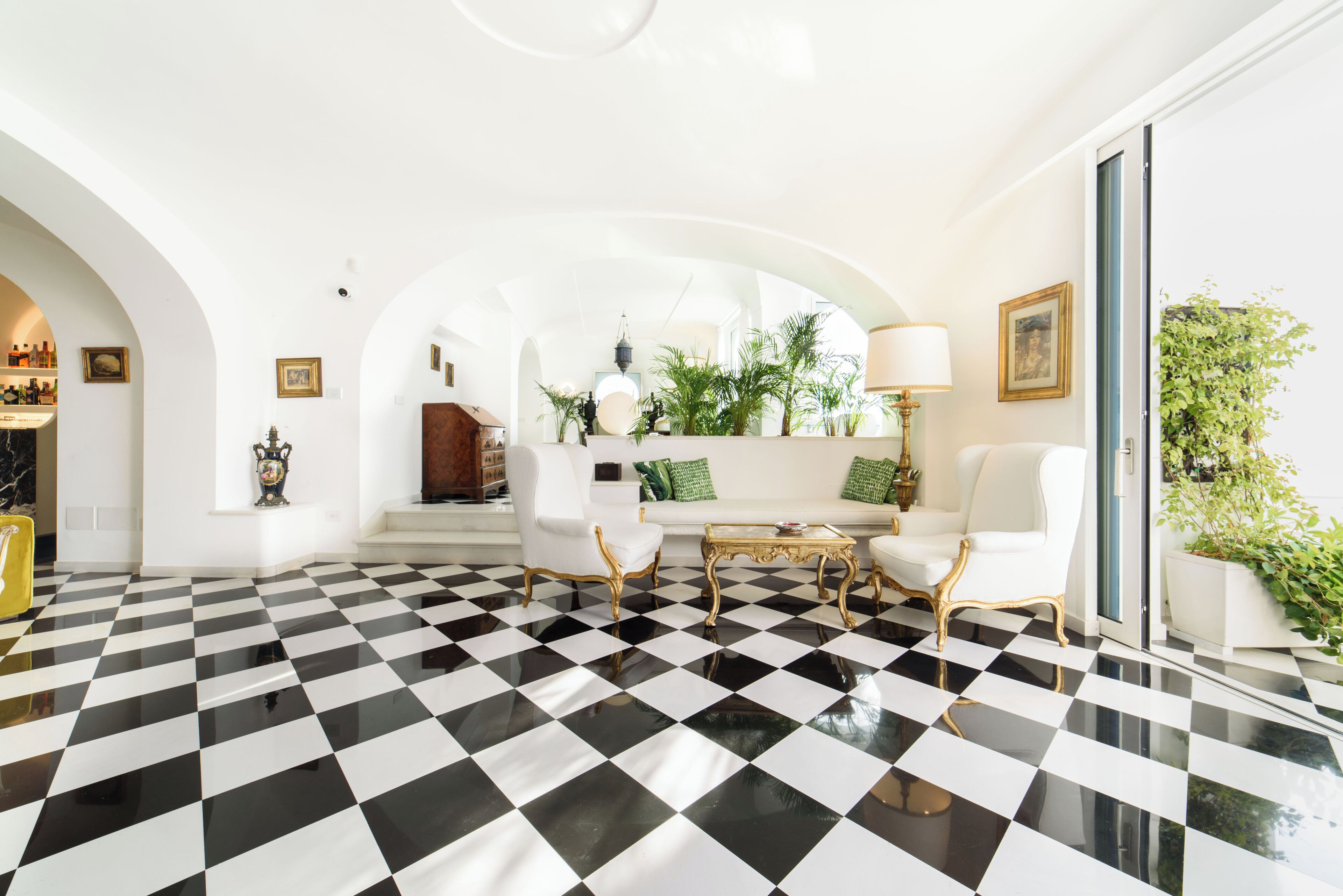 ตู้นิรภัยในห้องพัก, ห้องเก็บเสียง, เตารีด/โต๊ะรีดผ้า, Wi-Fi ฟรี