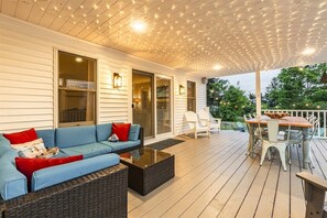 Outdoor dining - Porchside | Boothbay Harbor - Walk to Everything! (Boothbay Harbor)