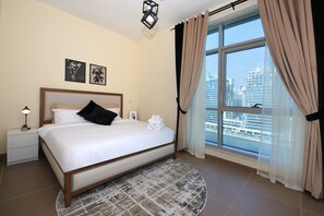 Standard Apartment | 1 bedroom, iron/ironing board - Luxury 1 Bedroom in Hamilton Residency (Dubai)