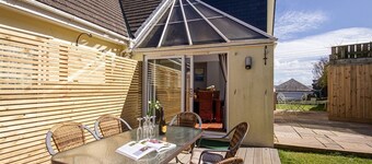 Orchard House, 5 Star Contemporary and Spacious Holidays in Wadebridge Cornwall.
