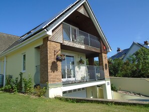 Exterior - Orchard House, 5 Star Contemporary and Spacious Holidays in Wadebridge Cornwall. (Wadebridge)