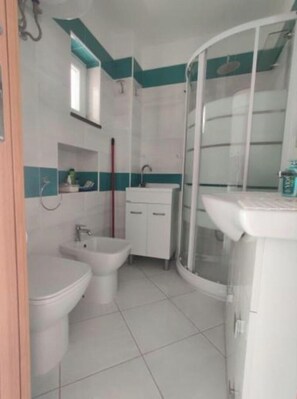 Doccia, bidet
