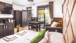 Premium bedding, memory foam beds, minibar, desk - Park Hotel Bük (Buk)