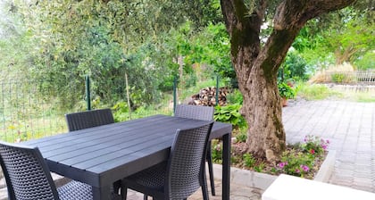 Lovely apartment with fireplace and parking