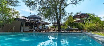 Safari Moon Luxury Bush Lodge