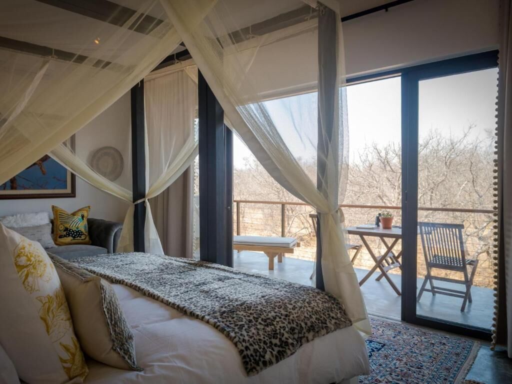 Luxe beddengoed, pillowtop-bedden, een kluis op de kamer