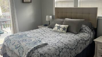 2 chambres, fer et planche à repasser, accès au Wi-Fi (inclus)