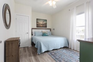 4 soverom, strykejern/-brett, wi-fi (inkludert) og sengetøy