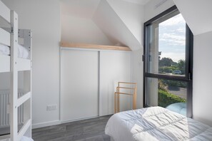 8 bedrooms, iron/ironing board