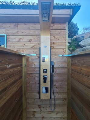 Property grounds - LA CABANE DE CASANOVA 8/10 PEOPLE. BREATHTAKING VIEW OF ILE ROUSSE (Santa-Reparata-Di-Balagna)